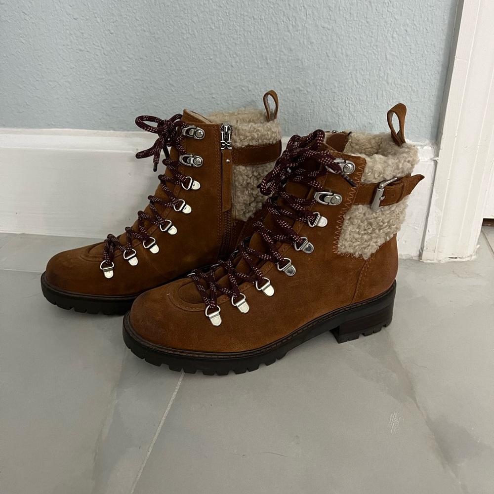 NWOT sam edelman lace up combat boots suede shearing size 6.5